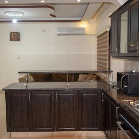 شقة مفروشة فرش فاخر ٣ غرف نوم في طبربور عمان Exterior foto